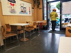 大堂-华莱士·炸鸡汉堡(绍兴世茂店)