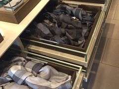 -卡斯特罗马诺名品奥特莱斯