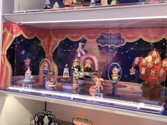 -泡泡玛特POPMART(蓝色港湾店)