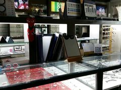 -视野联行眼镜蔡司·依视路官方授权店(顺城店)