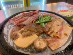 -哈哈碳都·牛肋条无限自助烤肉(宝龙店)