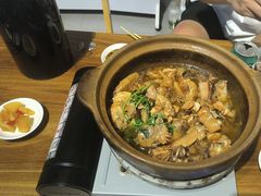 -齐齐衮·廟街生蚝雞煲(荔湾地铁站店)