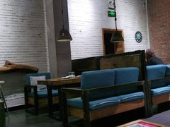 -苹果树下艺术餐厅(宋庄店)