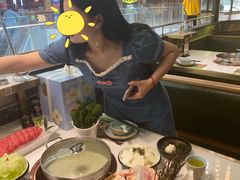 -洪氏嗨捞·猪肚鸡火锅(阳光天地店)