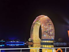 -湖州太湖旅游度假区-月亮广场