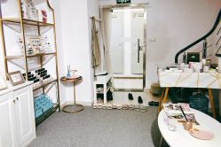 -Yolee雅妮容颜定制美睫·美甲