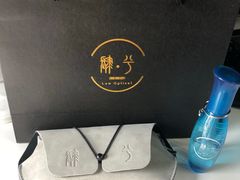 -肆兮眼镜·蔡司·徕卡战略合作店(大坪店)