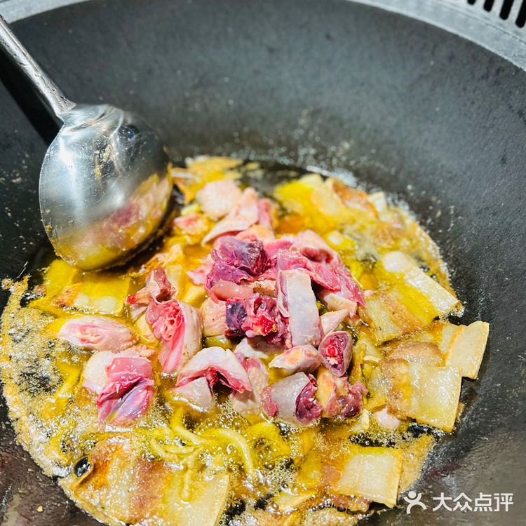 超正宗的长沙柴火鸡登陆上海滩!