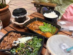 -CowCow其其·牛杂咖啡公司(六运店)