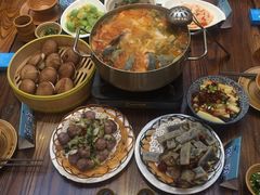-亮欢寨酸汤鱼(沙冲路店)