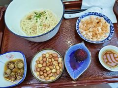 -百年老字号·观振兴蟹黄面·三虾面·苏式面(观前街富仁坊巷店)