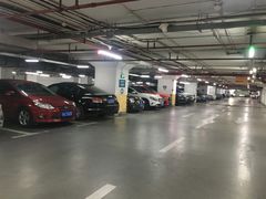 -中山公园-龙之梦停车场