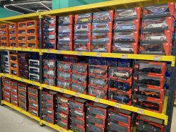 -卡通派潮品玩具折扣仓(青岛新城吾悦广场店)