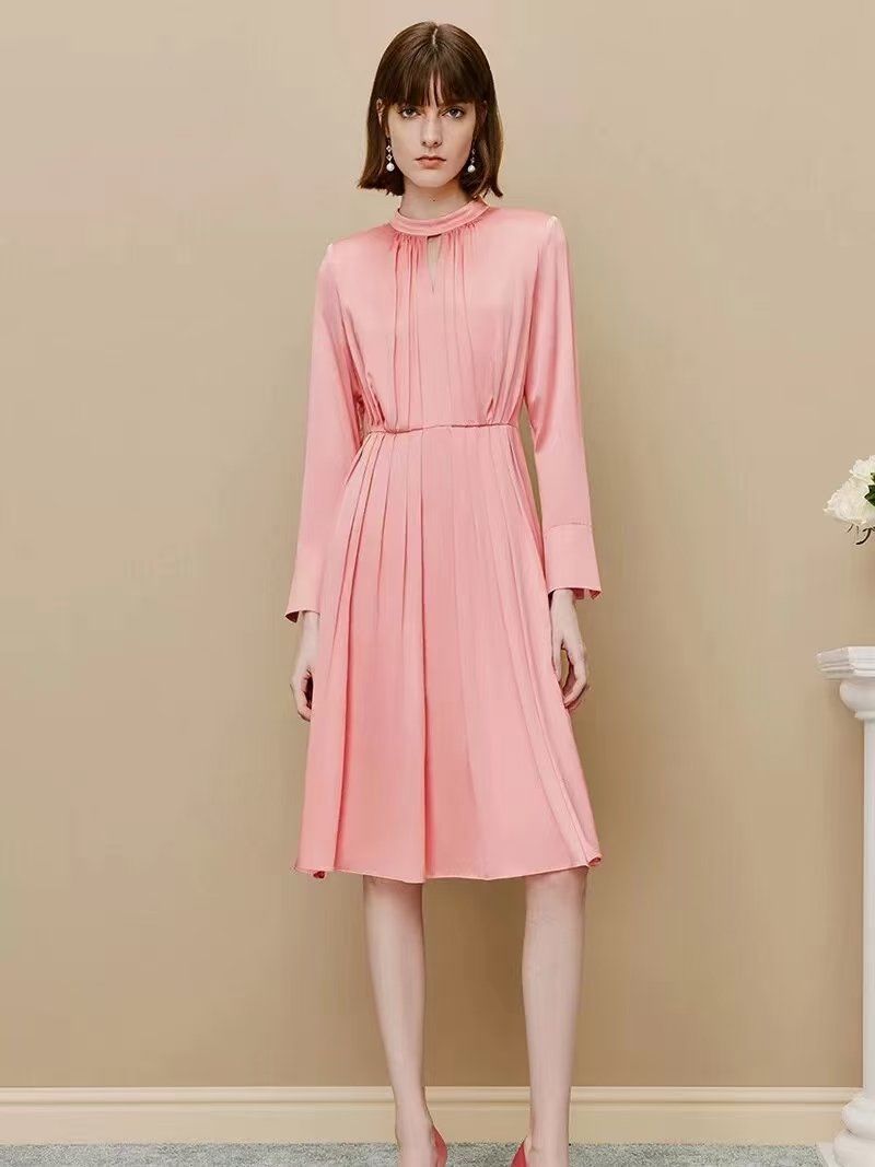 真丝连衣裙女2024新款春夏法式优雅长袖桑蚕丝礼服#连衣裙#粉色礼服