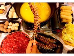 -鲜入围煮花胶鸡海鲜火锅