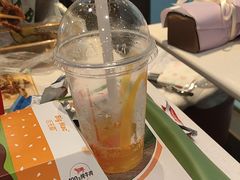 -麦当劳(汉口火车站候车室店)