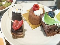 -南京长江之舟华邑酒店·鲜艳自助餐厅