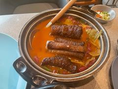 酸腌菜红豆炖黑皮子-半山腰·云南菜(侨福芳草地店)