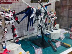 -泡泡玛特POPMART(蓝色港湾店)