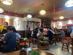 -岳记兴隆·青城腊排铜火锅(融创店)