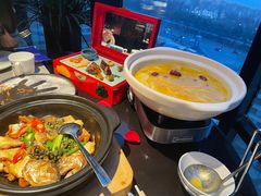 -江上荟·创意中国菜(绿地缤纷城店)