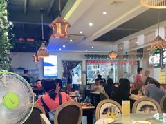 大堂-魏铭鱼头捞饭(晋阳路店)