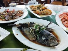 -四川小胡子海鲜(丁村万人海鲜广场店)