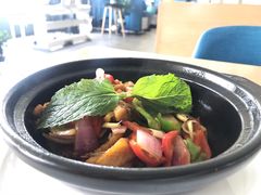 三杯鸡-平措康桑·和牛自助观景餐厅(布达拉宫店)
