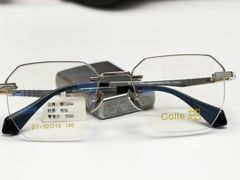 -潘多拉眼镜·蔡司依视路明月(潘家园店)