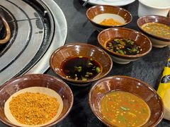 -阿山卓·野生菌火锅·纳西火塘烤肉