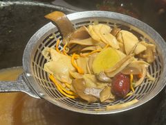 -芸山季·云南野生菌火锅(人民广场来福士店)