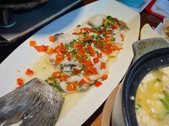 -魏铭鱼头捞饭(晋阳路店)