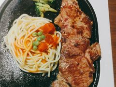 -豪客来牛排(空港华联店)