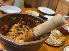 -老滇山寨•云南特色菜•地方菜•民族风情歌舞表演(金碧店)