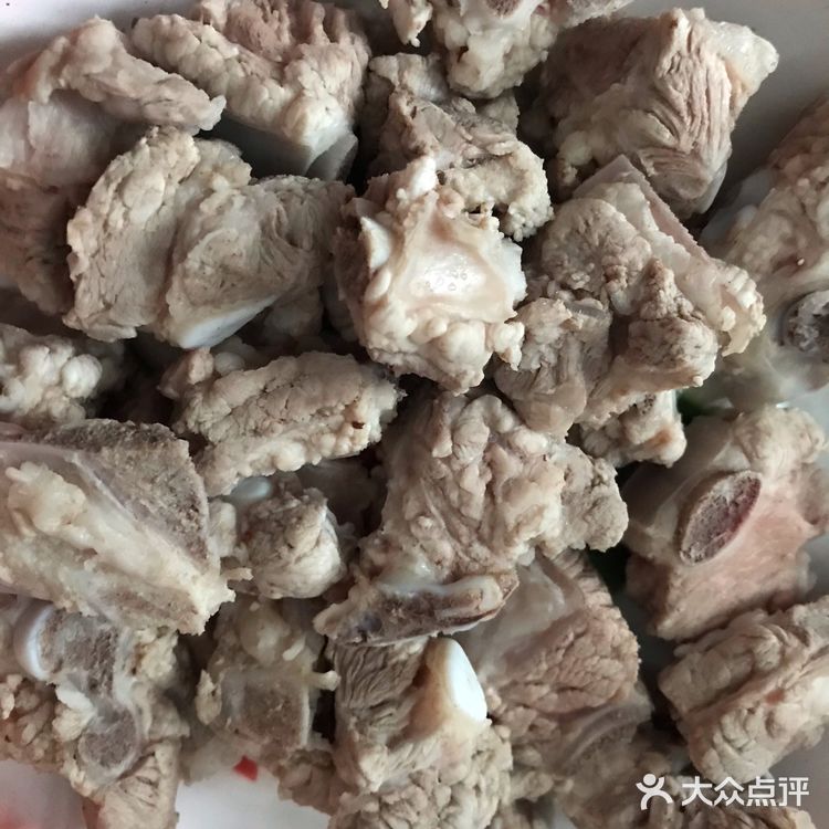 辛苦老妈子每天都会早起煮一天的饭菜