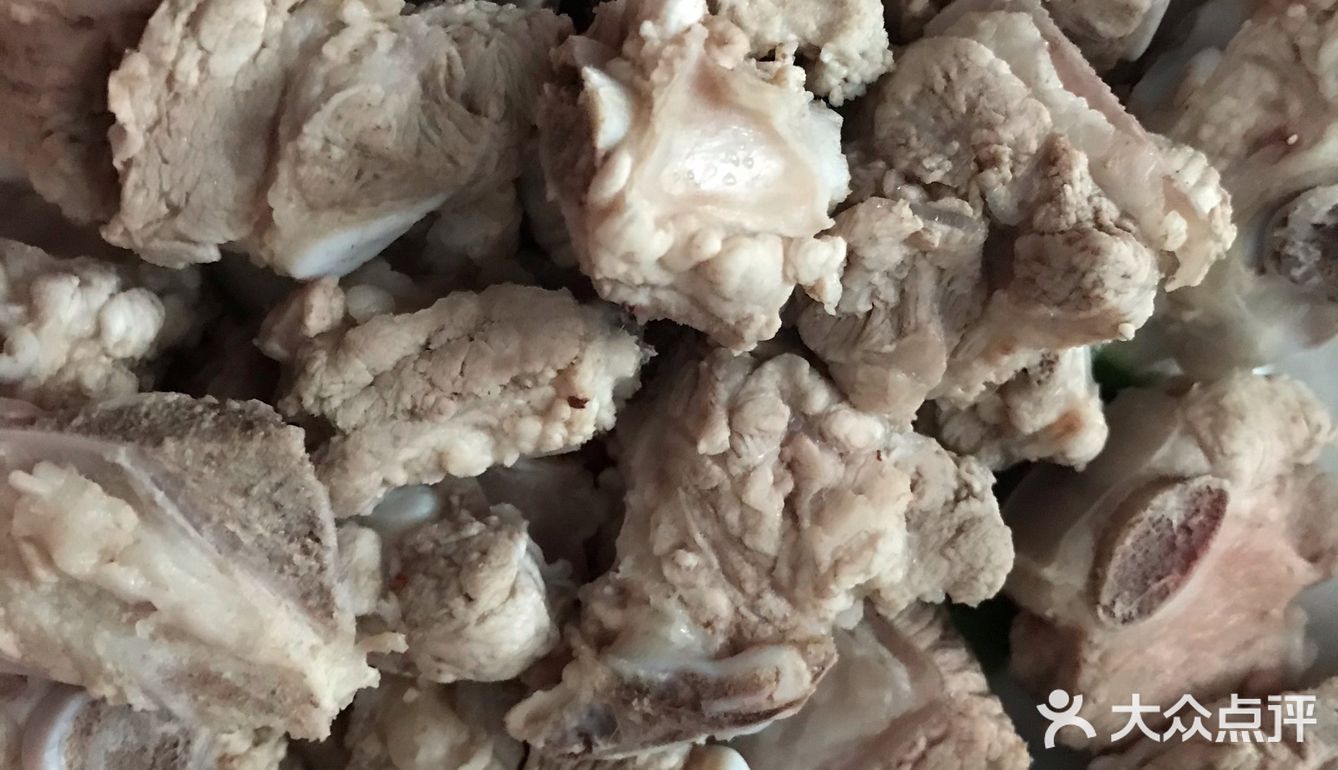 辛苦老妈子每天都会早起煮一天的饭菜