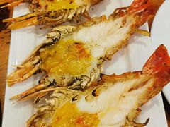 -Chom Cafe and Restaurant