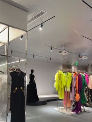 -鼎极摄影(朝阳CBD店)