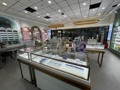-GOOMI久米眼镜·蔡司·依视路·明月官方授权店(龙德紫金店)