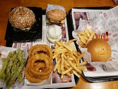 -The Habit Burger Grill 哈比特汉堡(复兴soho店)