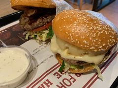 -The Habit Burger Grill 哈比特汉堡(复兴soho店)