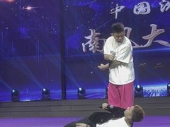 -南风大剧院莎梦二人转剧场