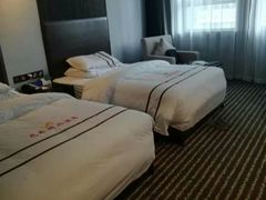 -乌鲁木齐百世昌龙泉酒店(大巴扎店)