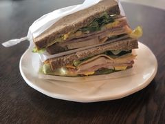 大嘴培根鸡肉三明治-星巴克臻选(盐城金鹰聚龙湖店)