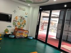 -雅悦齿科(顾村公园店)