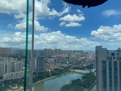 -荣誉国际酒店-云顶旋转餐厅