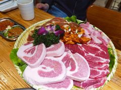 猪肉拼盘-牛炙烤肉(车公庙店)
