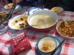-洪霞餐馆·川菜·鲜货现炒(两江春城店)