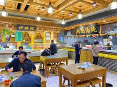 大堂-伊穆祥牛肉面总店·清真