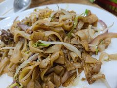 牛肉炒河粉-濠轩阁特色生蚝火锅(水湾路店)
